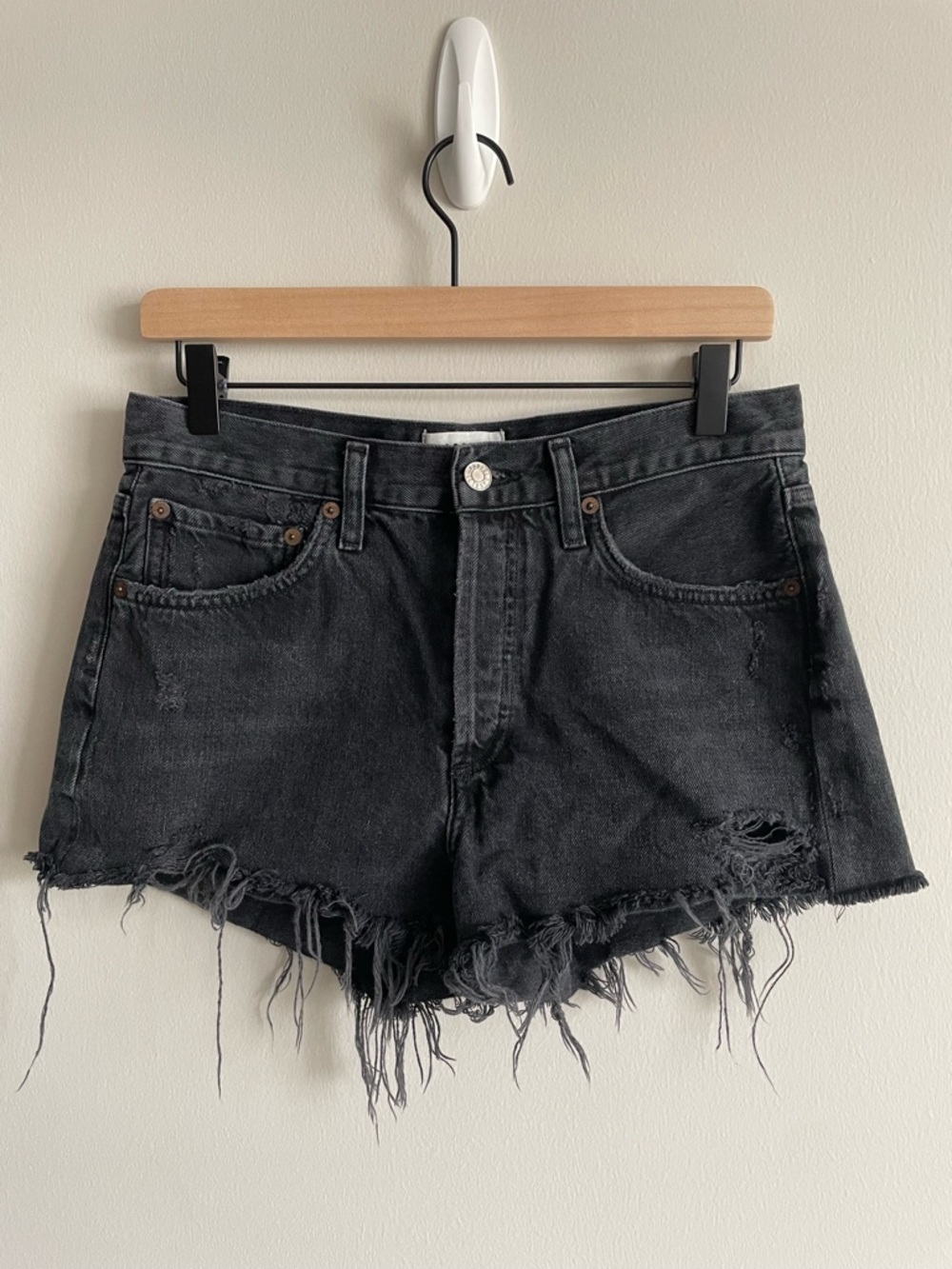 Agolde Parker black frayed distressed jean shorts button fly high waist 26